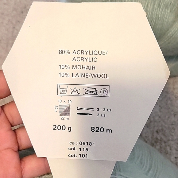 3 x HUGE YARN BALLS - Picture 1 of 4